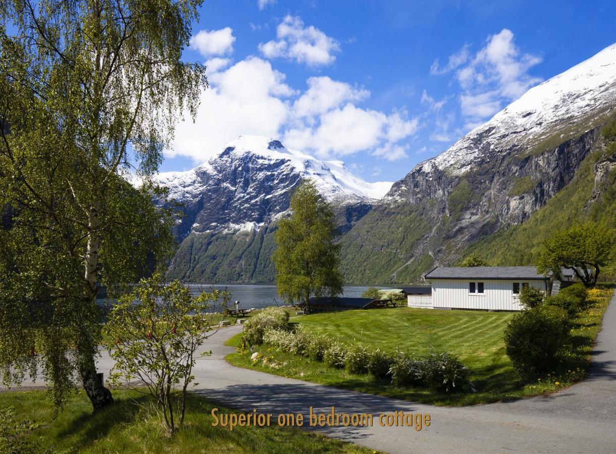 Geirangerfjorden Feriesenter Hotell Eksteriør bilde