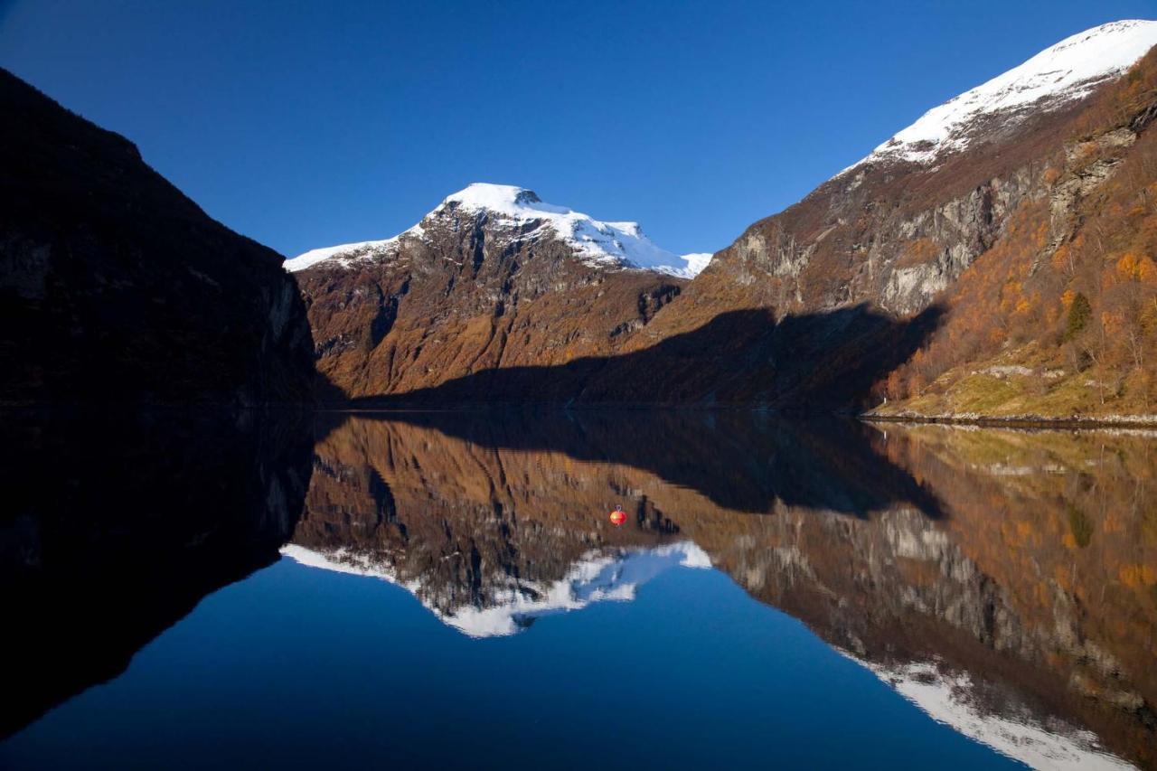 Geirangerfjorden Feriesenter Hotell Eksteriør bilde