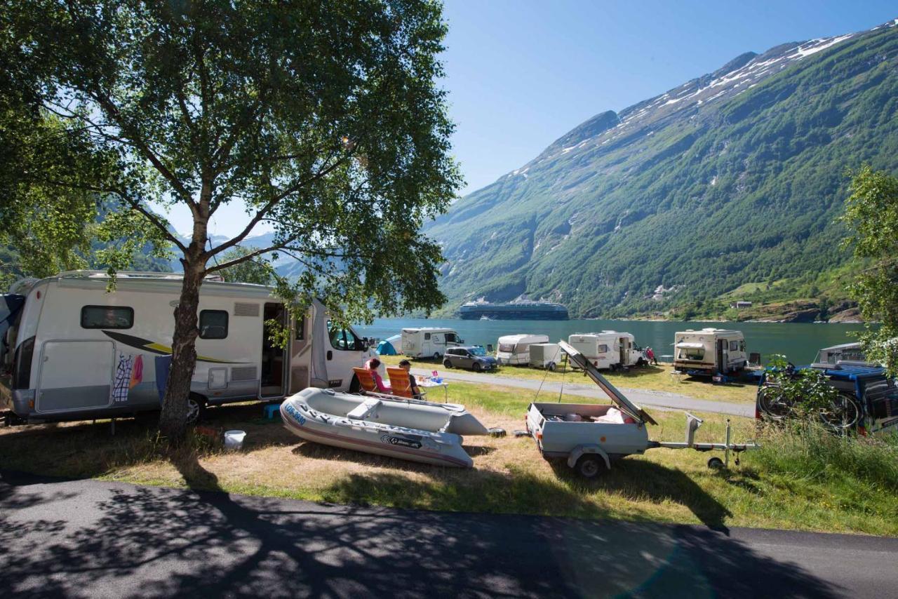 Geirangerfjorden Feriesenter Hotell Eksteriør bilde