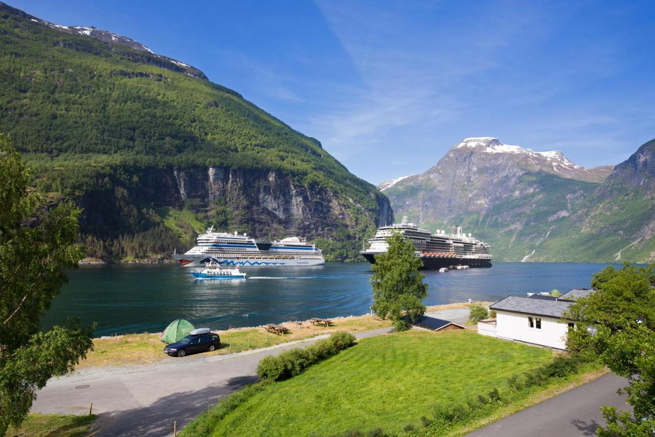 Geirangerfjorden Feriesenter Hotell Eksteriør bilde